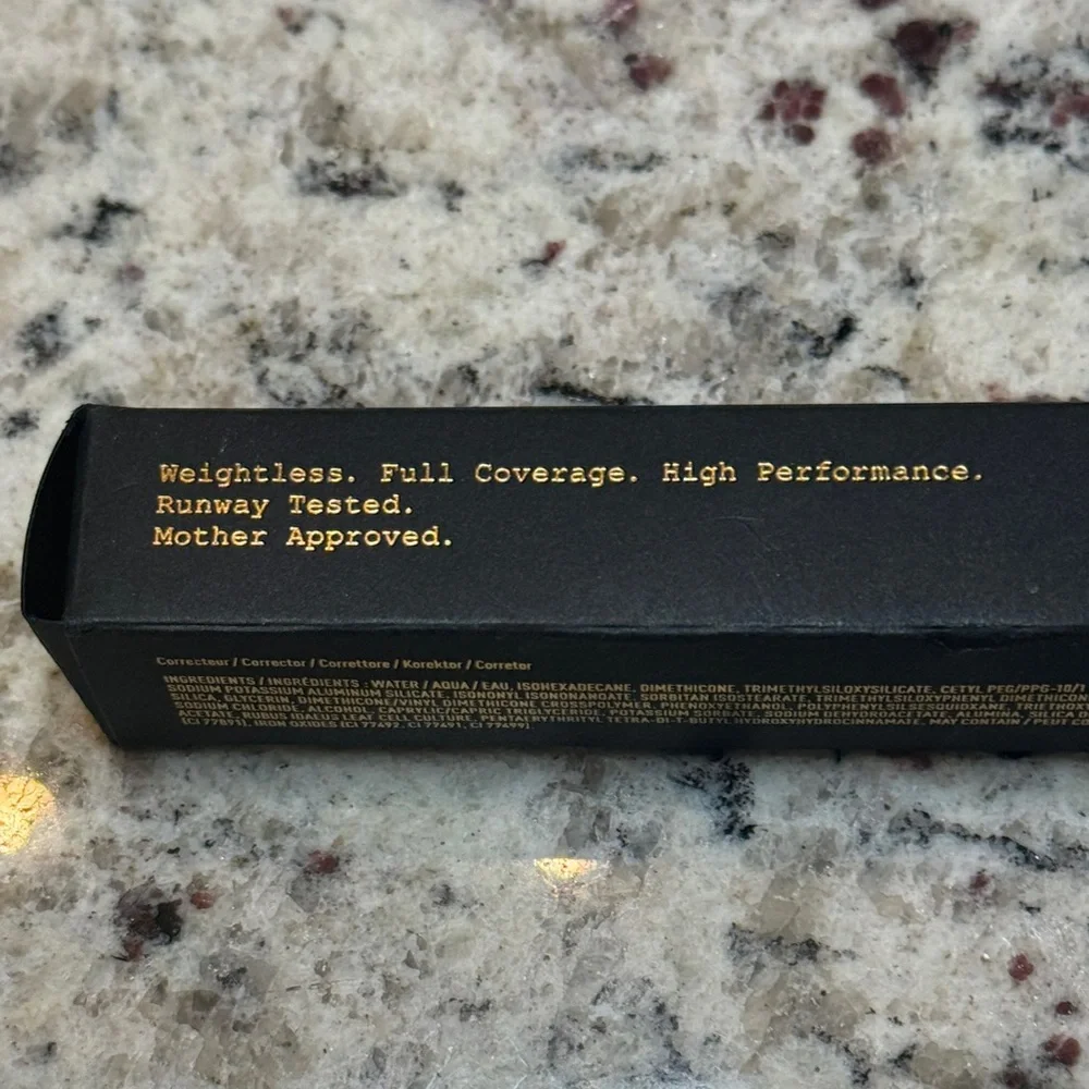 Pat McGrath M 19 Skin Fetish Concealer